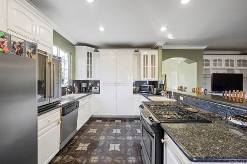 24660 Spg St, Perris CA 92570-8273 exterior