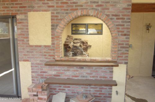 9810 2 St, Tucson AZ 85716-4308 exterior