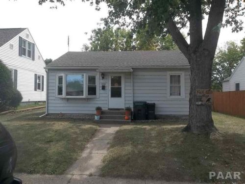 1008 Amanda St, Pekin, IL 61554-2125
