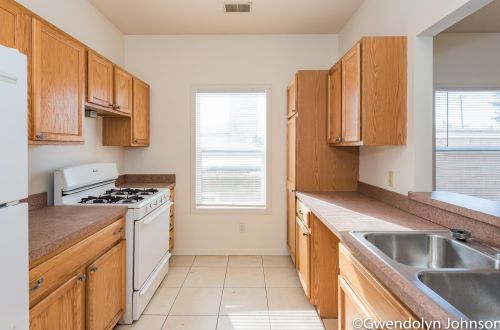 930 Sheldon Ave, Grand Rapids MI 49507-1166 exterior