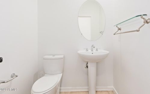 9837 Central Ave, Phoenix AZ 85020-1008 exterior