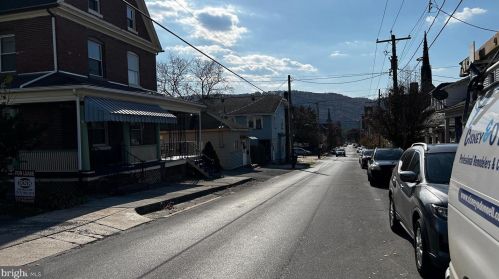 612 6th St, Huntingdon, PA 16652-2420