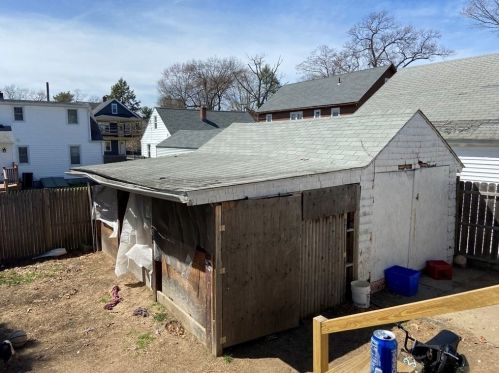 114 Draper St, Springfield MA 01108-2909 exterior