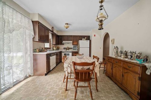 3 Pembroke Dr, Poughkeepsie NY 12603-4707 exterior