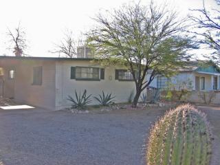 2726 Cortez Pl, Tucson, AZ 85705-4711