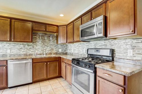 1321 73 St, Milwaukee WI 53214-3134 exterior