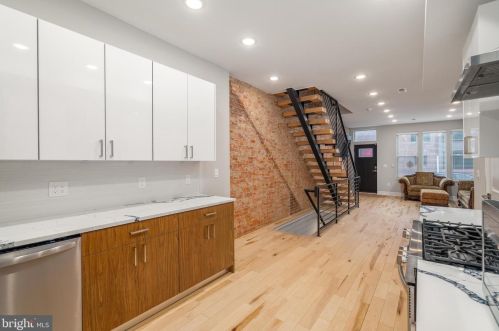 1605 18th St, Philadelphia PA  19145-1402 exterior