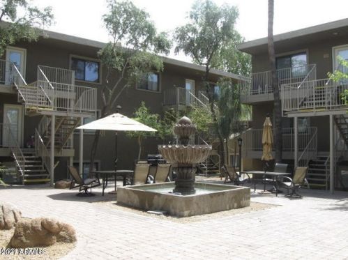 724 Devonshire Ave, Phoenix AZ 85014-4600 exterior