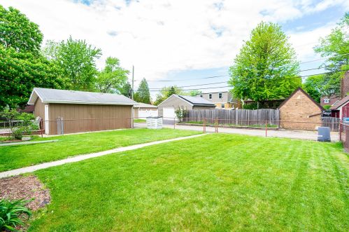 1305 Clara Ave, Joliet IL 60435-3935 exterior