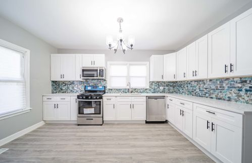 12410 Morgan St, Chicago IL 60827-6225 exterior