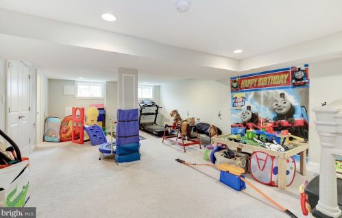 5536 30 Pl, Washington DC 20015-1209 exterior