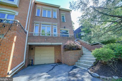 10837 Whiterim Dr, Rockville, MD 20854-1786