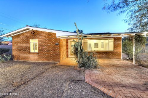 4330 4th St, Tucson, AZ 85711-2002