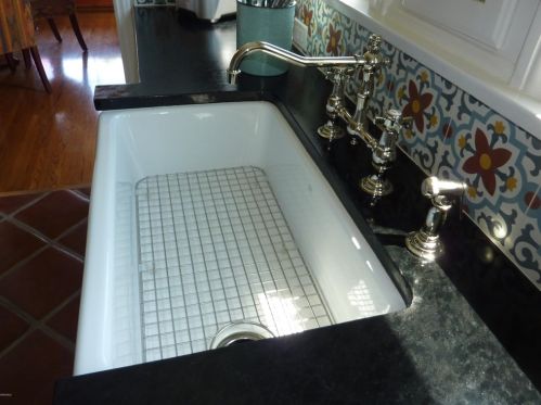 636 5 St, Oxnard CA 93030-6520 exterior