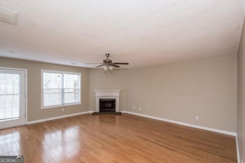 4449 Chestnut Lake Ave, Lithonia GA  30038-4547 exterior