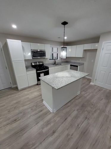 2831 Broxton Mill Ct, Lithonia GA  30039-6279 exterior