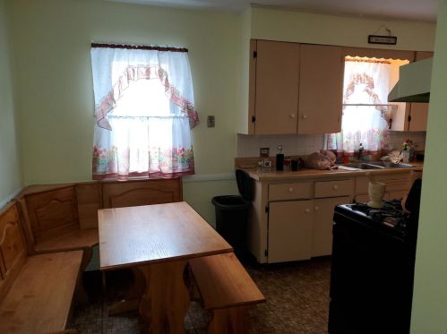 921 Woodlawn Ave, Waukegan IL 60085-2815 exterior