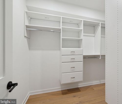 2200 Kater St, Philadelphia PA 19146-1139 exterior