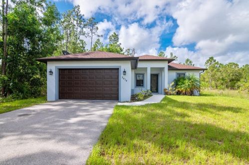 2474 54th Ave, Naples, FL 34120-0026