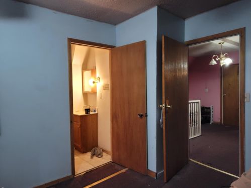 1411 Hayes Ave, Milwaukee WI 53215-3139 exterior