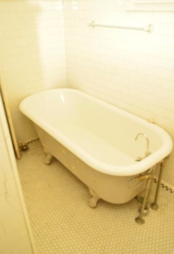 2929 Smt Ave, Milwaukee WI 53211-3441 exterior