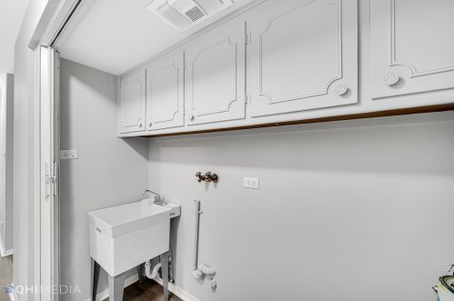 14707 Parkside Dr, Dolton IL 60419-1426 exterior