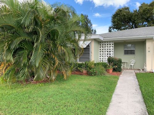918 Savannas Point Dr, Fort Pierce, FL 34982-6785