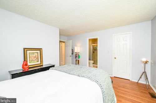 2 Drewes Ct, Trenton NJ 08648-2627 exterior