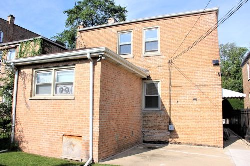 8733 Harper Ave, Chicago IL 60619-4606 exterior