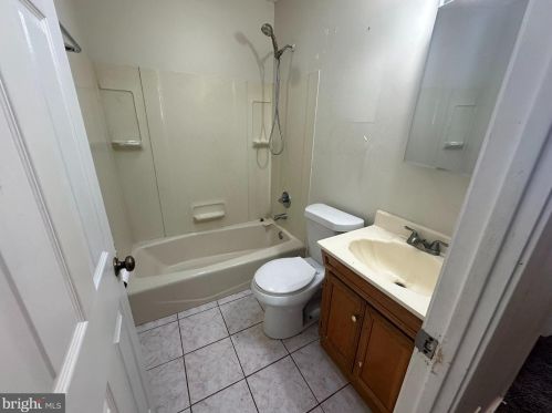 3125 Friendship St, Philadelphia PA 19149-1521 exterior