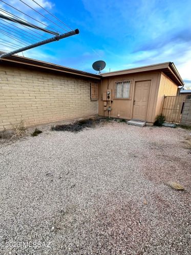 5149 Fremont Dr, Tucson AZ  85706-1458 exterior