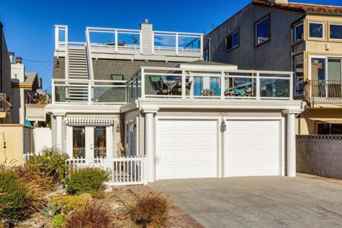 1408 Ocean Dr, Oxnard CA  93035-4560 exterior