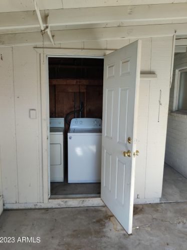 9632 12 Ave, Phoenix AZ 85021-3006 exterior