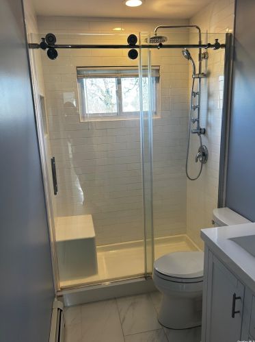 27 Marilyn Ct, Babylon NY  11704-7914 exterior