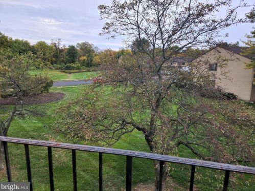 1006 Gum Pl, Huntingdon Valley PA  19006-1716 exterior