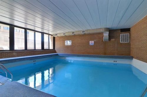 220 Dithridge St, Pittsburgh PA  15213-1456 exterior