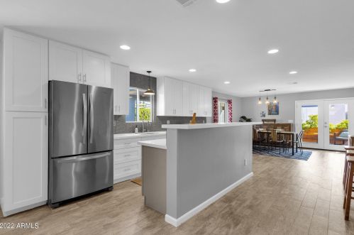 2545 15 St, Phoenix AZ 85040-1303 exterior