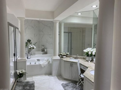 133 Colonade Cir, Naples FL 34103-8716 exterior