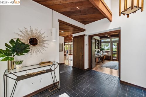 140 Avenida Dr, Berkeley CA 94708-2145 exterior