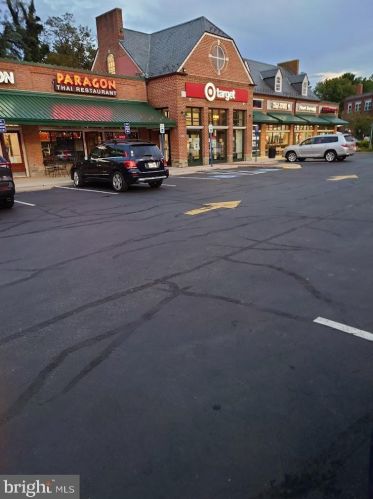 3701 Connecticut Ave, Washington DC 20008-4553 exterior