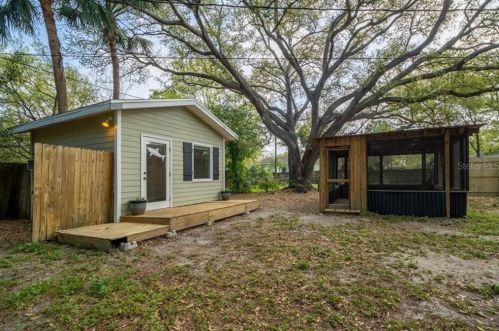 4711 Bay View Ave, Tampa FL 33611-1127 exterior