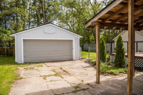 1214 Mason St, Grand Rapids MI 49503-1338 exterior