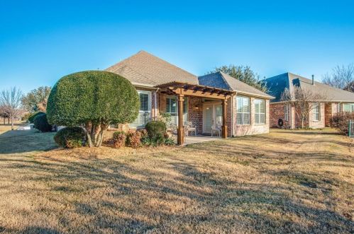 421 Pebble Bch Dr, Frisco TX 75034-2984 exterior