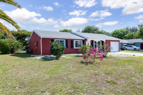 262 Bridgeport Dr, Fort Pierce, FL 34953-7111
