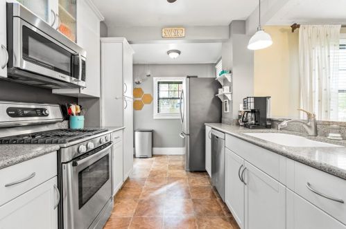 416 Maple St, Pittsburgh PA  15122-1540 exterior