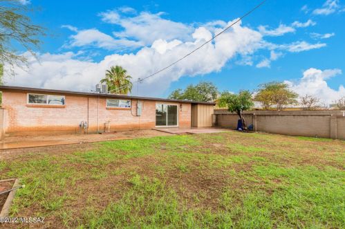 7401 20 St, Tucson AZ 85745-3035 exterior