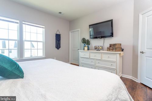 175 Moul Ave, Hanover PA 17331-2080 exterior