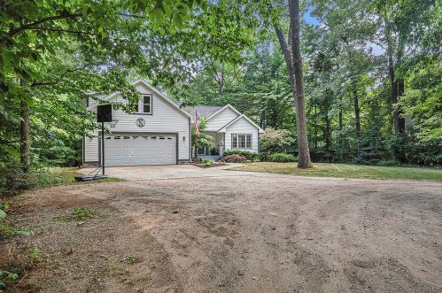 4367 Creekside Dr, Sylvan Beach MI  49461-9643 exterior