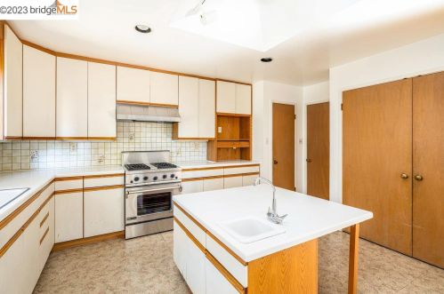 1029 Cragmont Ave, Berkeley, CA 94708-1411