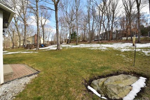 118 Blue Rdg Dr, Vernon CT 06066-5803 exterior